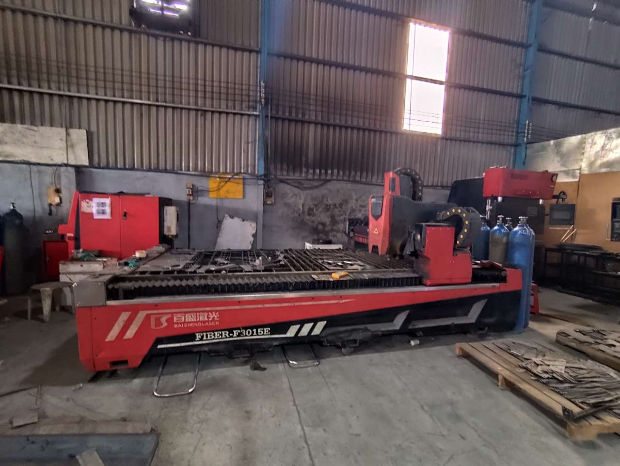 Laser cutting machine.jpg